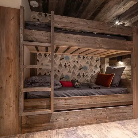 Luxueux De 6 Pieces Avec Piscine, Et Acces Direct Aux Pistes, Morzine - Fr-1-314-104 *